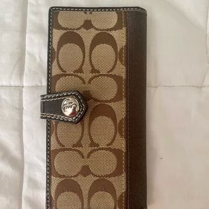 Coach wallet